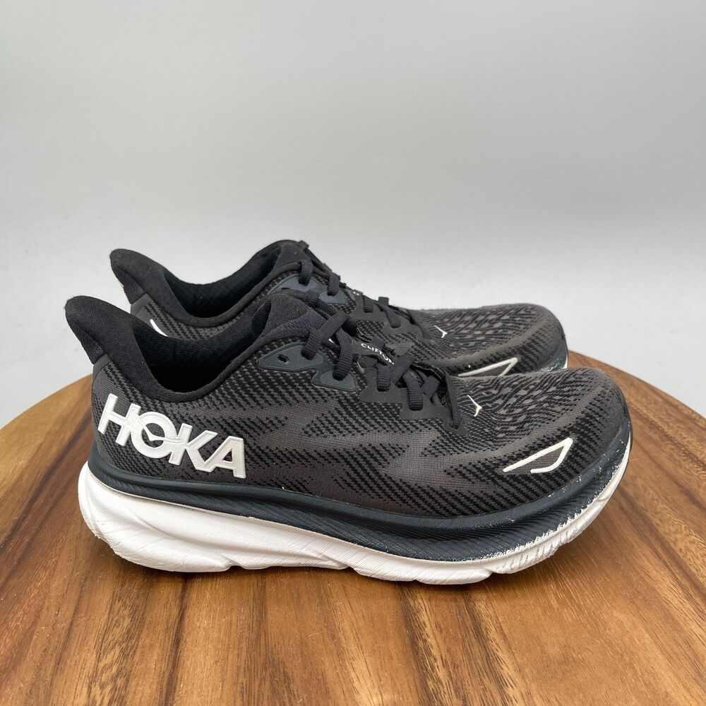 Hoka One One Clifton 9 Shoes Womens Size 7.5 B Black Running Comfort Walking Gym